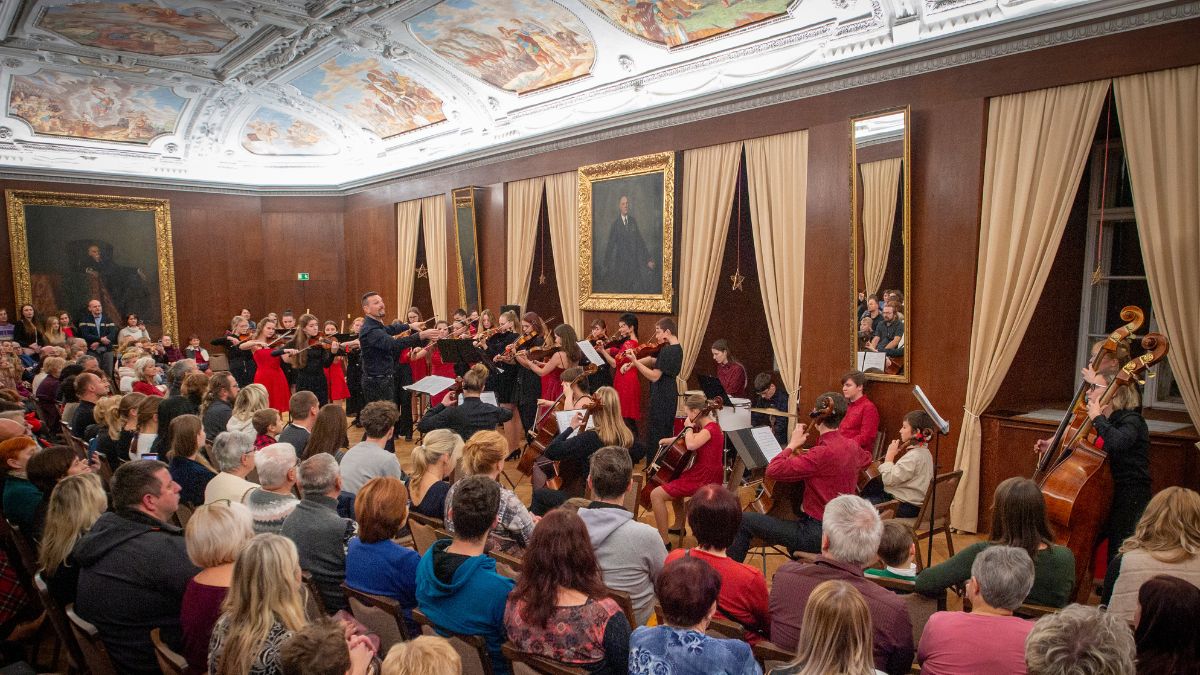Vánočním benefiční koncert na zámku