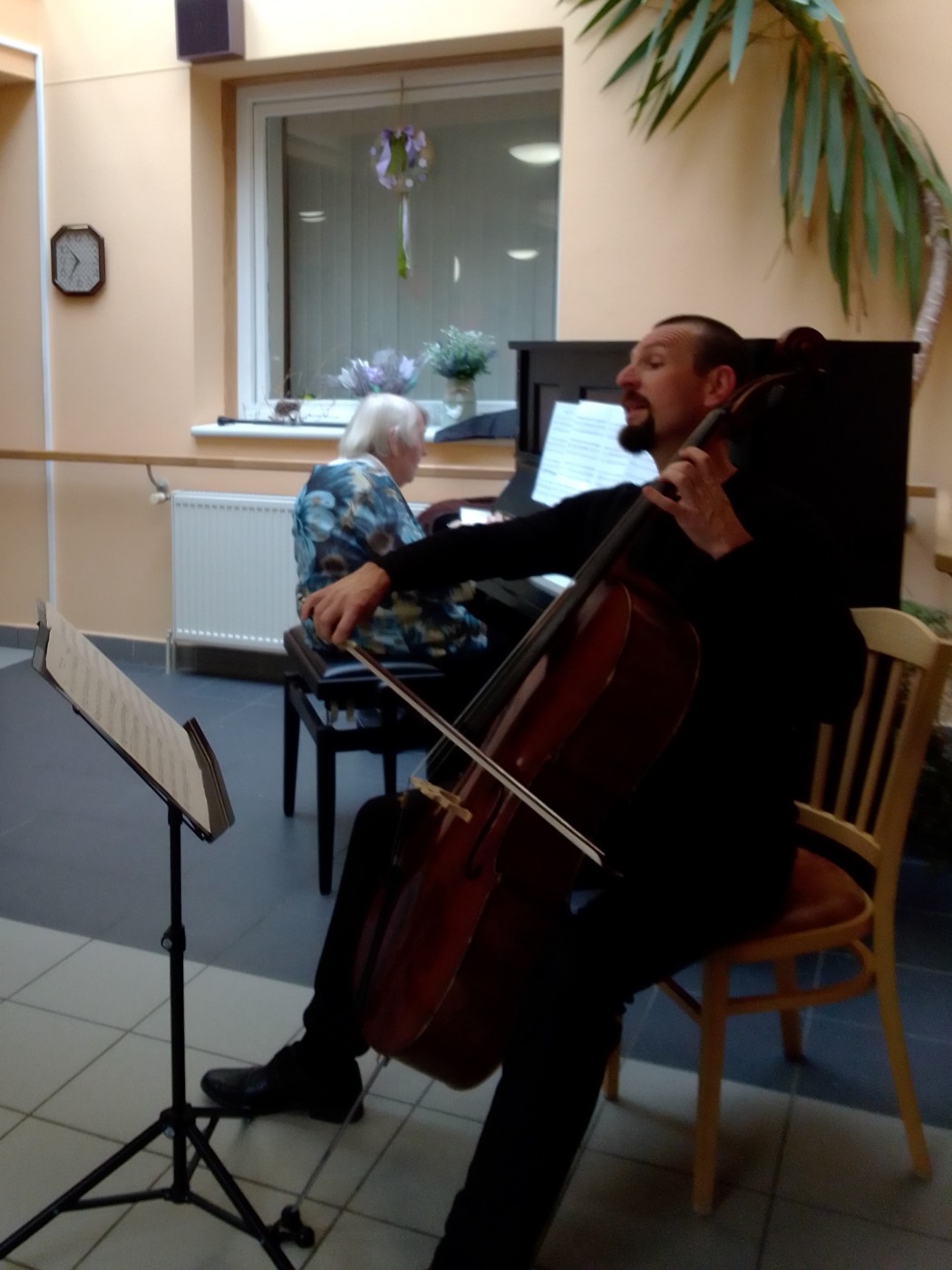 Zahráli pro radost novoměstským seniorům!