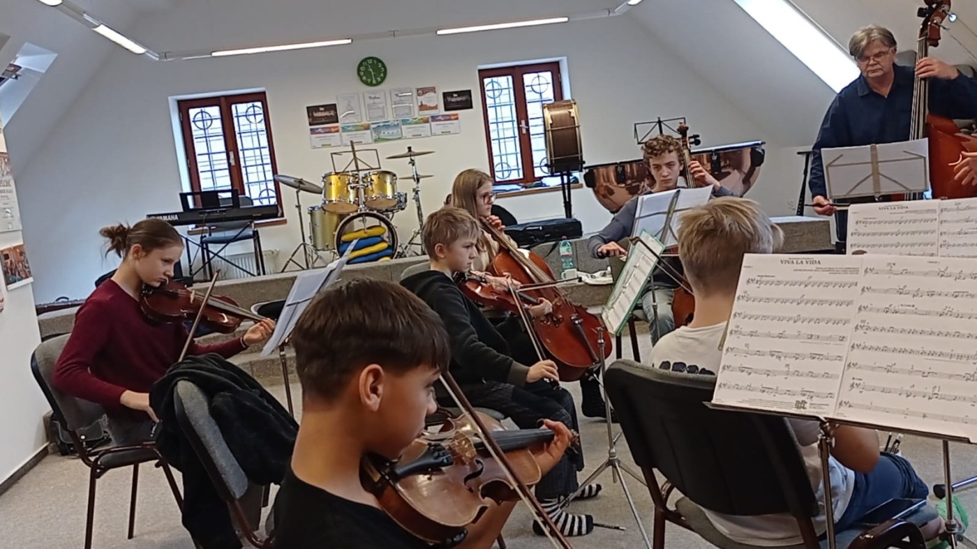 Nahazujeme Jamese Bonda a Piráty z Karibiku